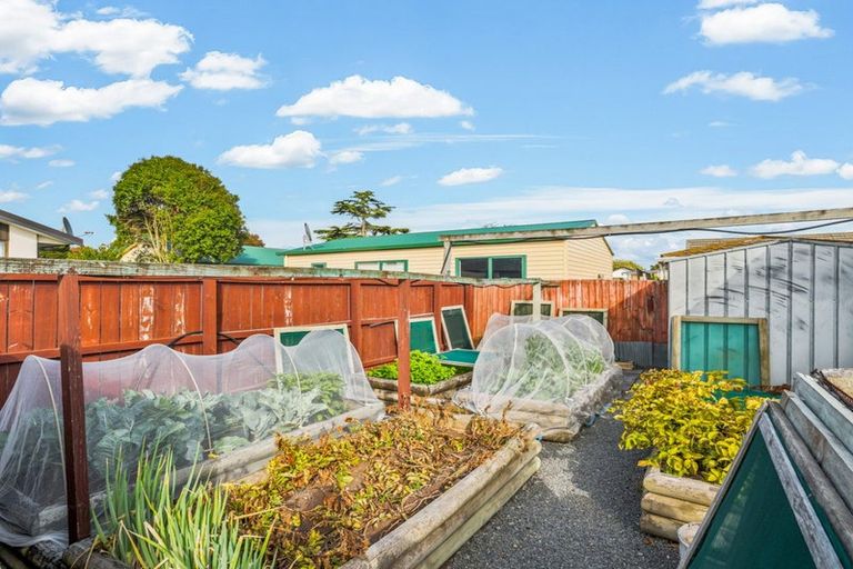 Photo of property in 16 Ottawa Road, Wainoni, Christchurch, 8061