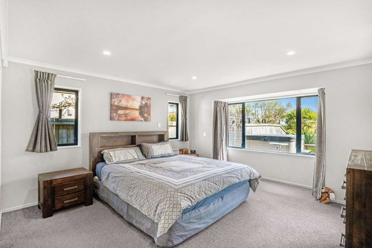 Photo of property in 21 Collins Drive, Waikuku Beach, 7402