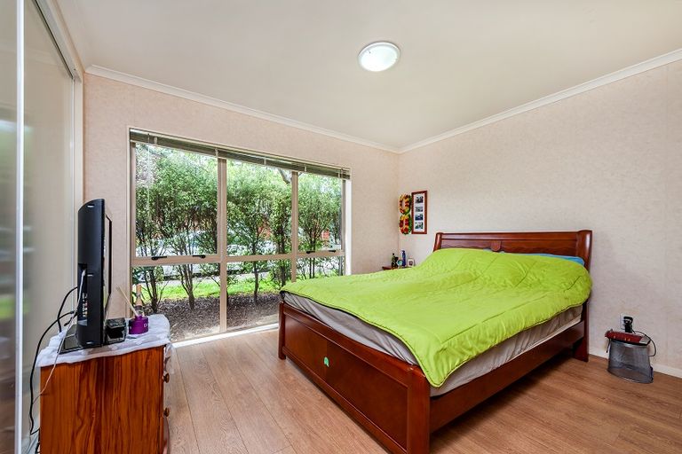 Photo of property in 20 Dunbarton Drive, Ranui, Auckland, 0612