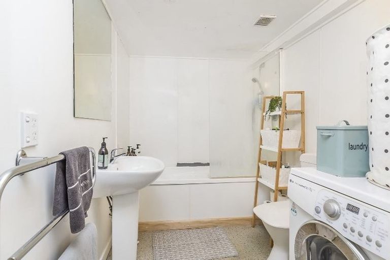 Photo of property in 2b/164 Vivian Street, Te Aro, Wellington, 6011