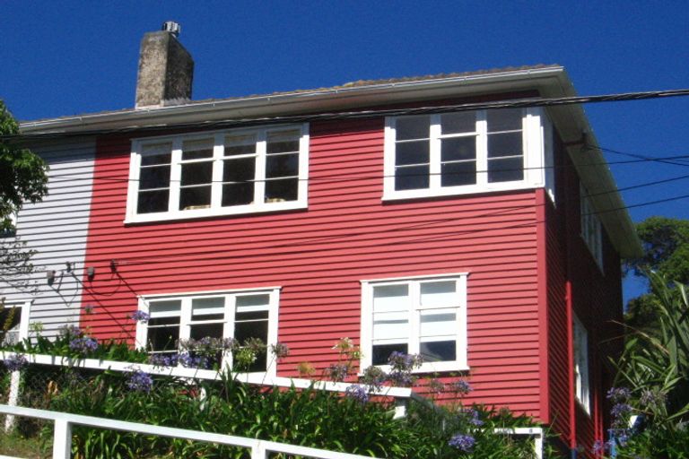 Photo of property in 18 Warwick Street, Wilton, Wellington, 6012