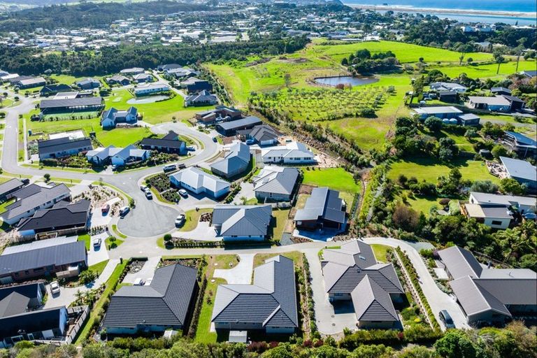 Photo of property in 32 Park Rise, Mangawhai Heads, Mangawhai, 0505