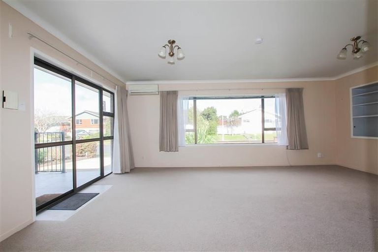 Photo of property in 39 Chedworth Avenue, Chedworth, Hamilton, 3210