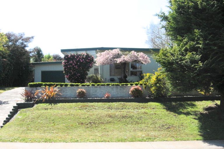 Photo of property in 31 Carlton Street, Glenholme, Rotorua, 3010