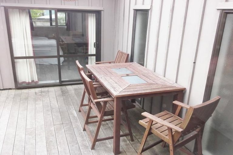 Photo of property in 259 Huatoki Street, Upper Vogeltown, New Plymouth, 4310