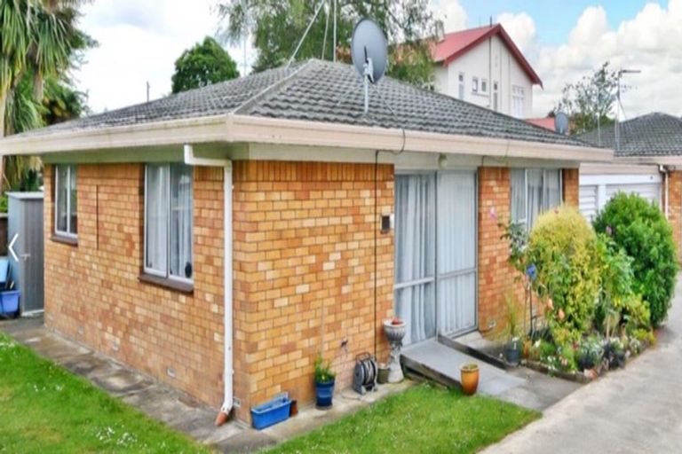 Photo of property in 1/52 Hamilton Road, Cambridge, 3434