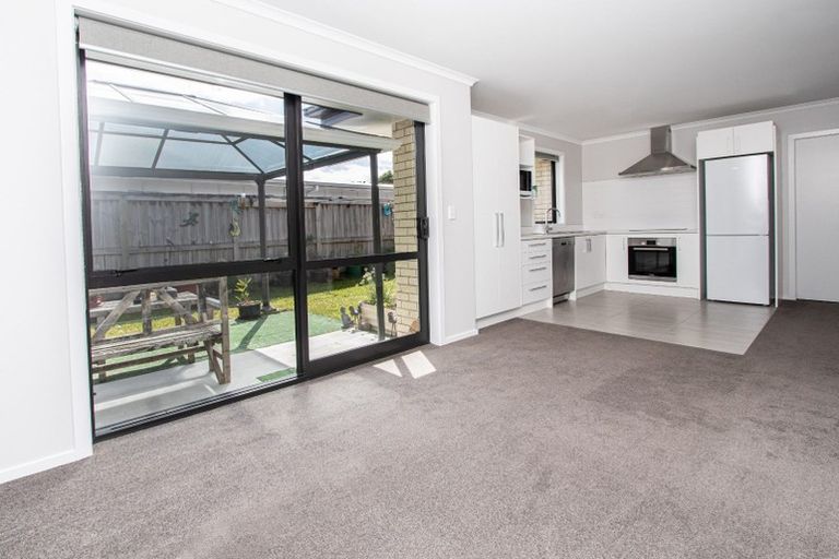 Photo of property in 1/11 Dover Road, Saint Andrews, Hamilton, 3200