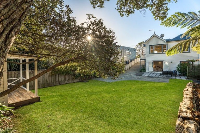 Photo of property in 29 Hastings Parade, Devonport, Auckland, 0624
