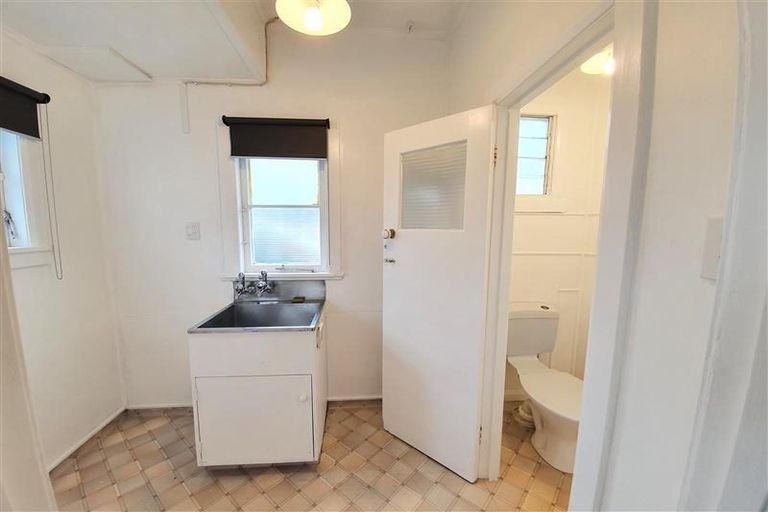 Photo of property in 54 Church Street, Awapuni, Palmerston North, 4412