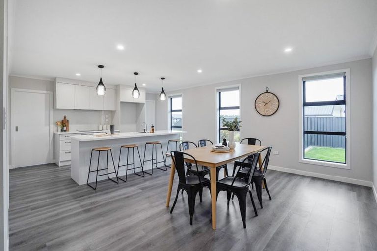 Photo of property in 15 Chatham Rise, Seaward Bush, Invercargill, 9812