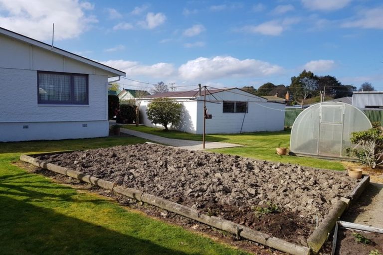 Photo of property in 2 Anderson Street, Stirling, 9231