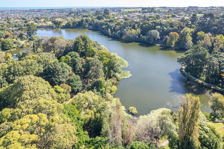 Photo of property in 33 Brassey Road, Saint Johns Hill, Whanganui, 4500