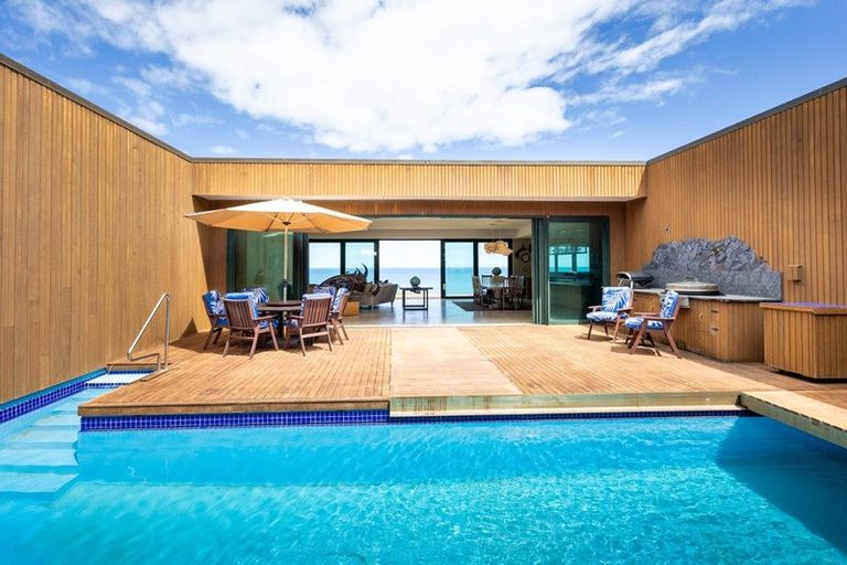 Photo of property in 201 Te Maire Road, Te Kopuru, 0371