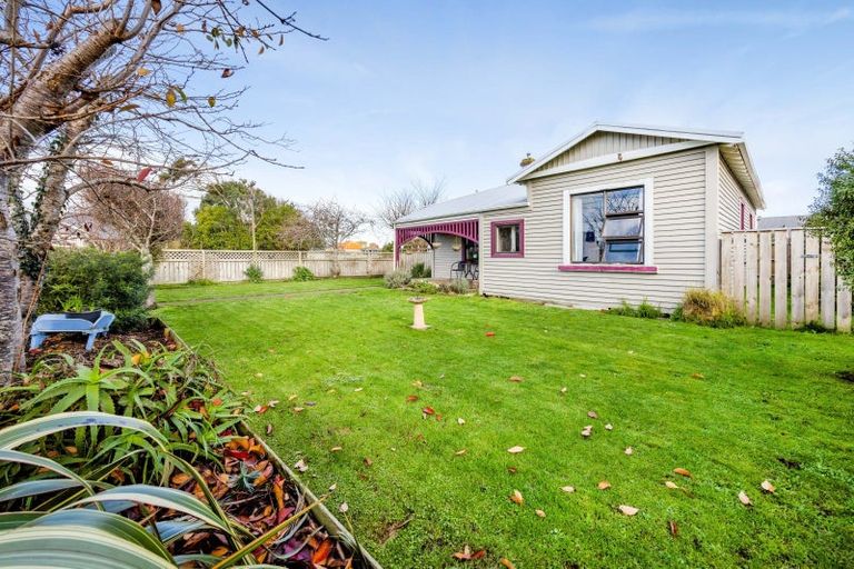 Photo of property in 1 Campbell Street, Hawera, 4610