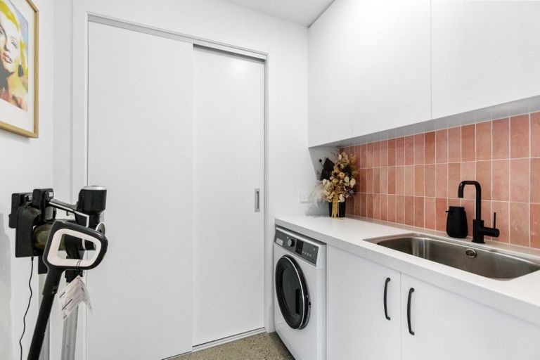 Photo of property in 25d Blackman Road, Blackmans, Alexandra, 9391