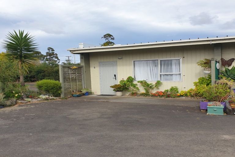 Photo of property in 9a Springs Road, Parakai, 0830