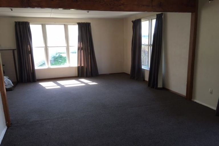 Photo of property in 75 Lipscombe Crescent, Havelock North, 4130