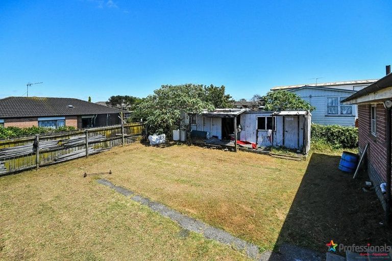 Photo of property in 49 Wakefield Road, Favona, Auckland, 2024