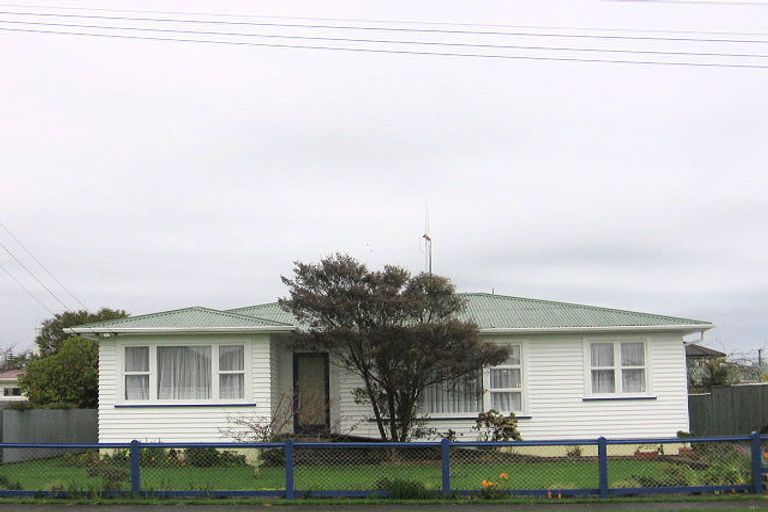 Photo of property in 9 Tasman Street, Levin, 5510
