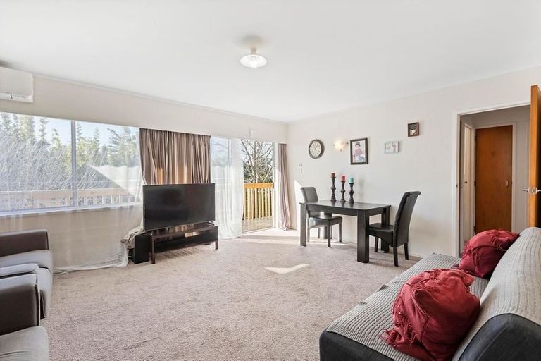Photo of property in 2/18 Bevyn Street, Castor Bay, Auckland, 0620