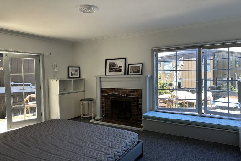 Photo of property in 50 Peter Terrace, Castor Bay, Auckland, 0620