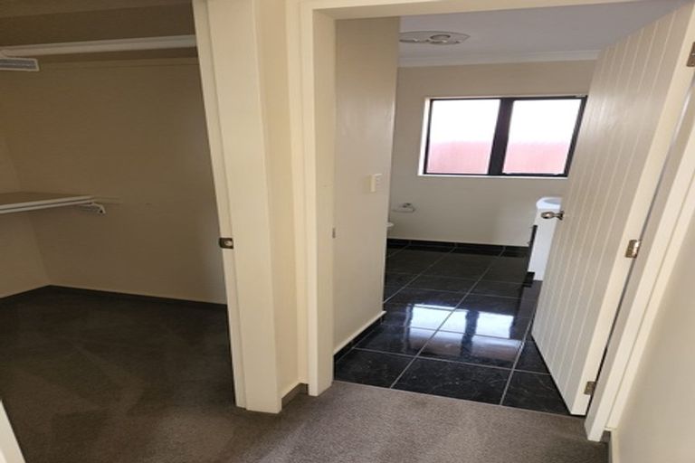 Photo of property in 170 Milne Drive, Paraparaumu, 5032