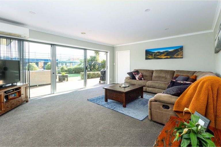 Photo of property in 16 Fergusson Street, Geraldine, 7930