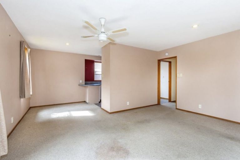 Photo of property in 1/46 Shannon Place, Belfast, Christchurch, 8051