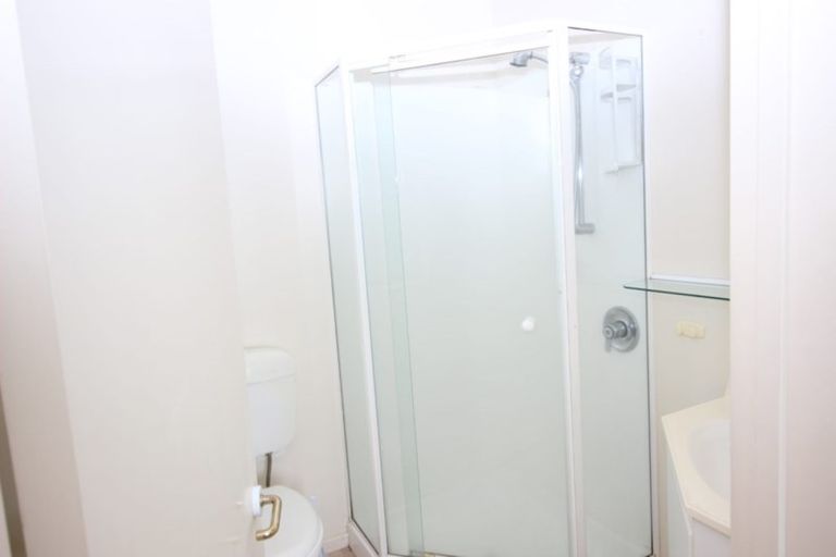 Photo of property in 13a Aramoana Avenue, Devonport, Auckland, 0624