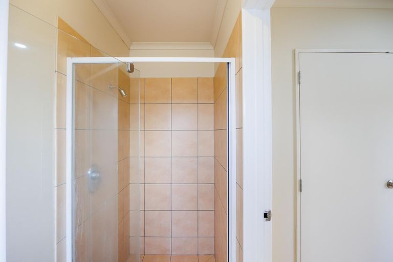 Photo of property in 23a Dorset Crescent, Hokowhitu, Palmerston North, 4410