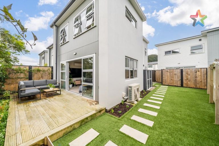 Photo of property in 9 Mcgrath Way, Taita, Lower Hutt, 5011