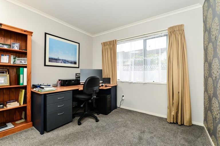 Photo of property in 38 Fendalton Drive, Rototuna, Hamilton, 3210