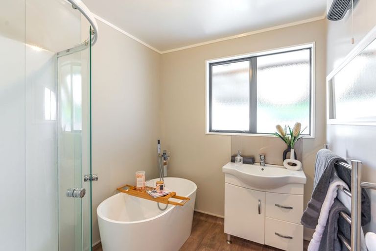 Photo of property in 35a Donovan Road, Paraparaumu Beach, Paraparaumu, 5032