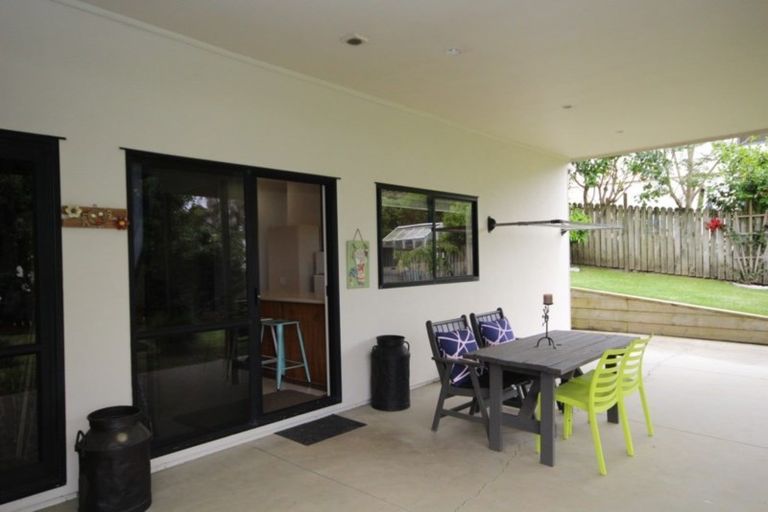 Photo of property in 6 Brampton Road, Snells Beach, 0920