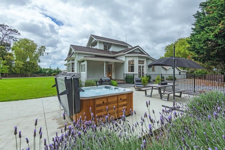 Photo of property in 375 No 1 Line, Longburn, Palmerston North, 4475