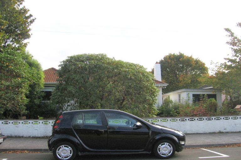 Photo of property in 3 Fry Street, Boulcott, Lower Hutt, 5010