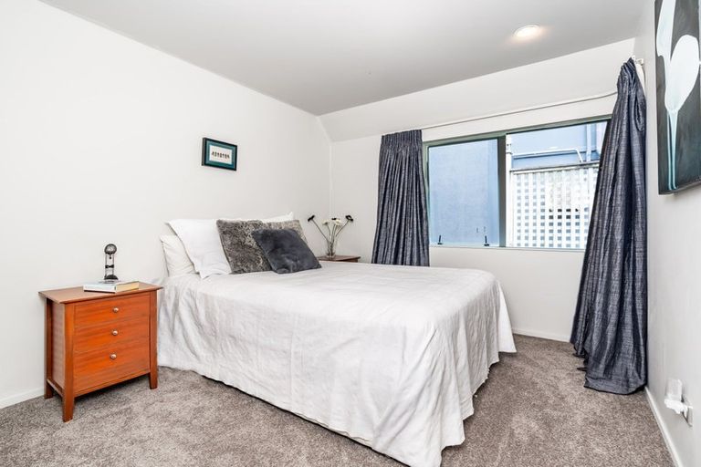 Photo of property in 40 Vipond Road, Stanmore Bay, Whangaparaoa, 0932