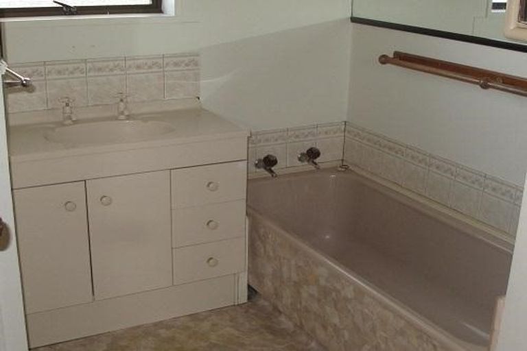 Photo of property in 486 Marine Parade, South New Brighton, Christchurch, 8062