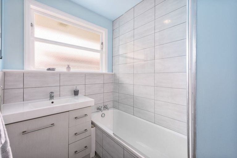 Photo of property in 59 Kashmir Avenue, Clouston Park, Upper Hutt, 5018