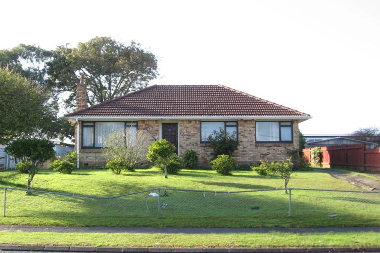 Photo of property in 15 Tyrone Street, Otara, Auckland, 2023