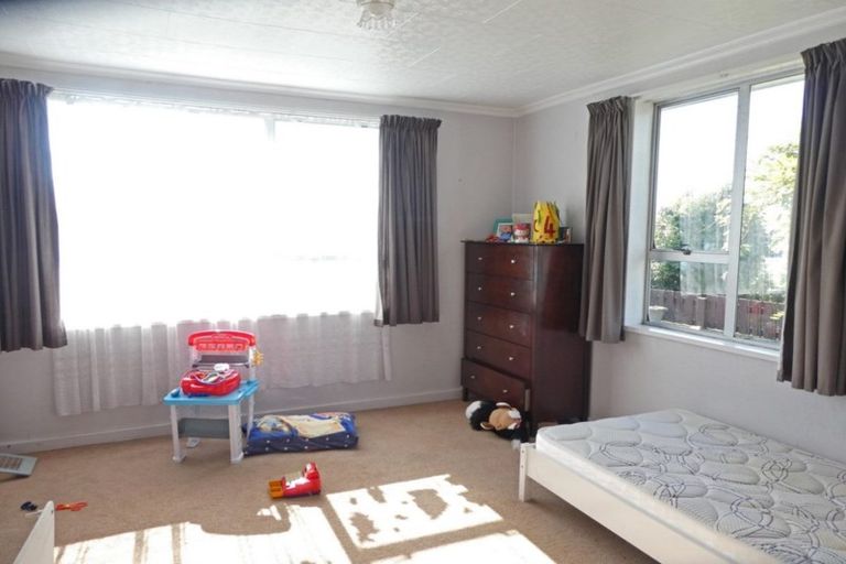 Photo of property in 42 Disraeli Street, Westport, 7825