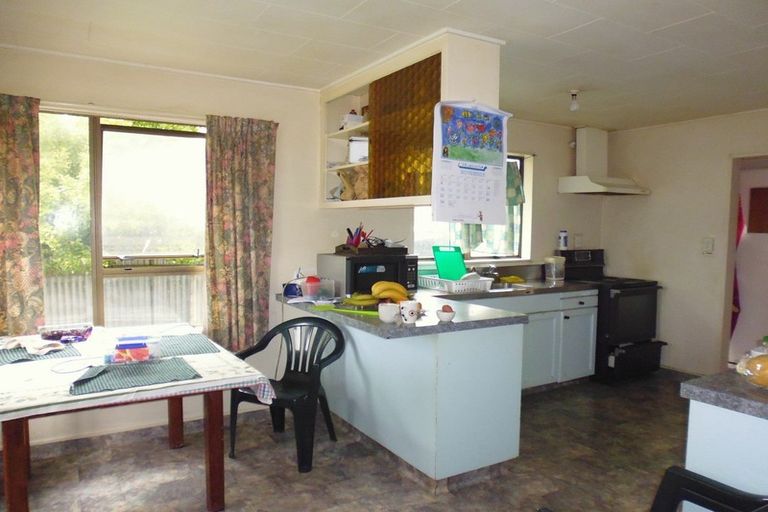 Photo of property in 28 Fleetwood Crescent, Flaxmere, Hastings, 4120