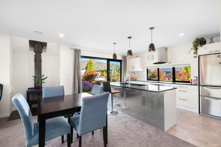 Photo of property in 13 Brewster Crescent, Lake Hawea, Wanaka, 9382