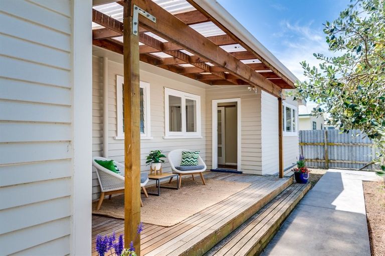 Photo of property in 702c Park Road South, Akina, Hastings, 4122