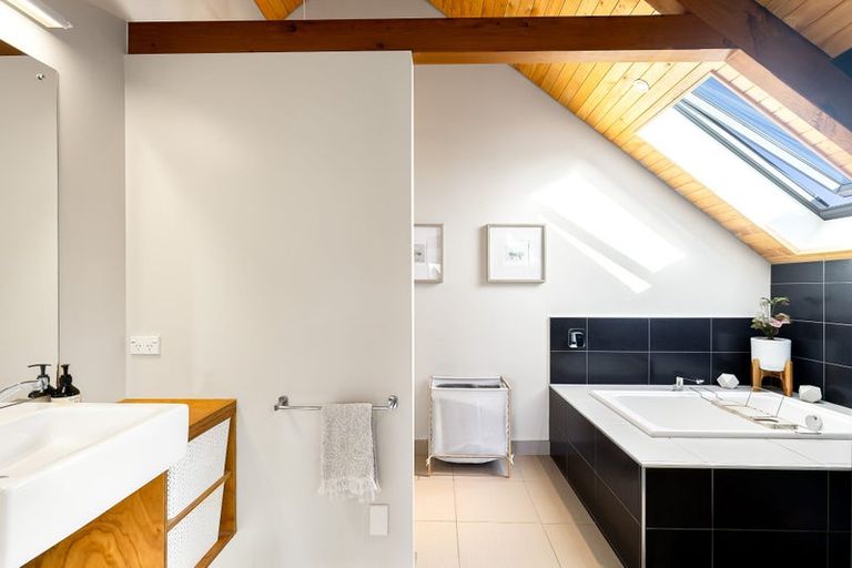 Photo of property in 6 Goddard Road, Tasman, Upper Moutere, 7173