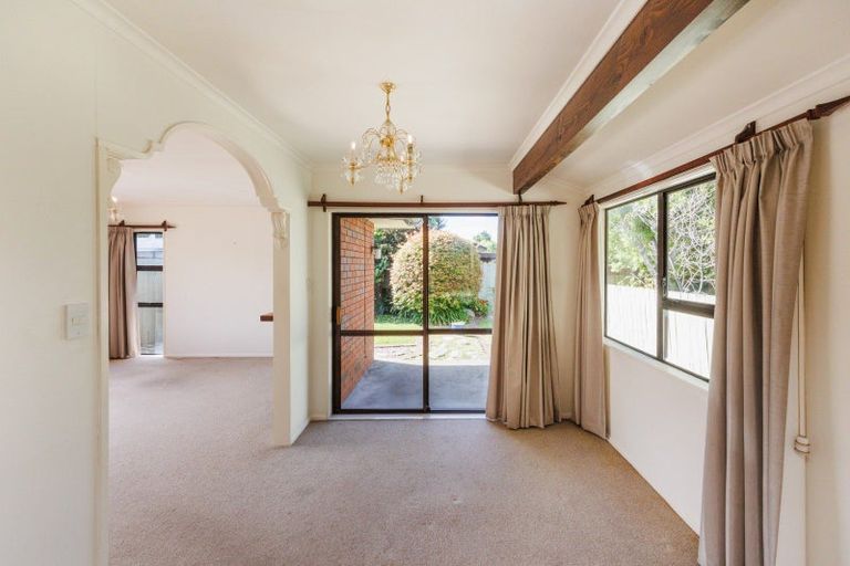 Photo of property in 7 Edgecombe Court, Roslyn, Palmerston North, 4414