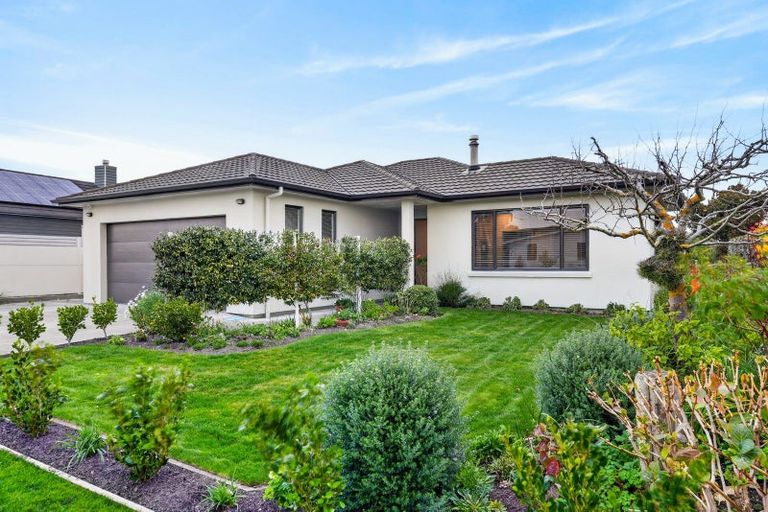 Photo of property in 21 Brooklands Drive, Havelock North, 4130