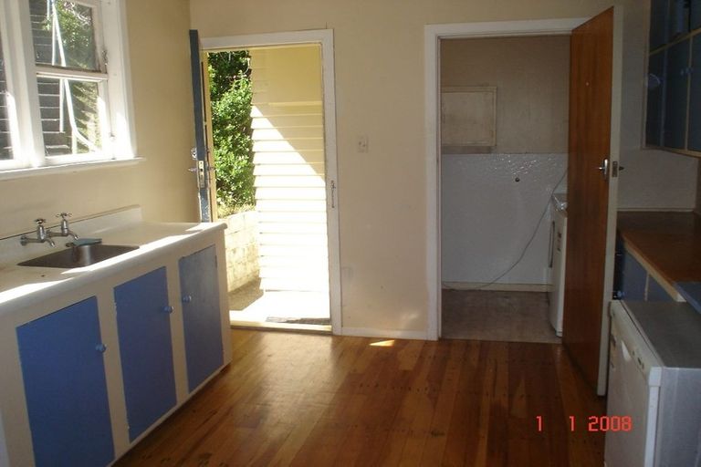 Photo of property in 29 Kitchener Terrace, Johnsonville, Wellington, 6037
