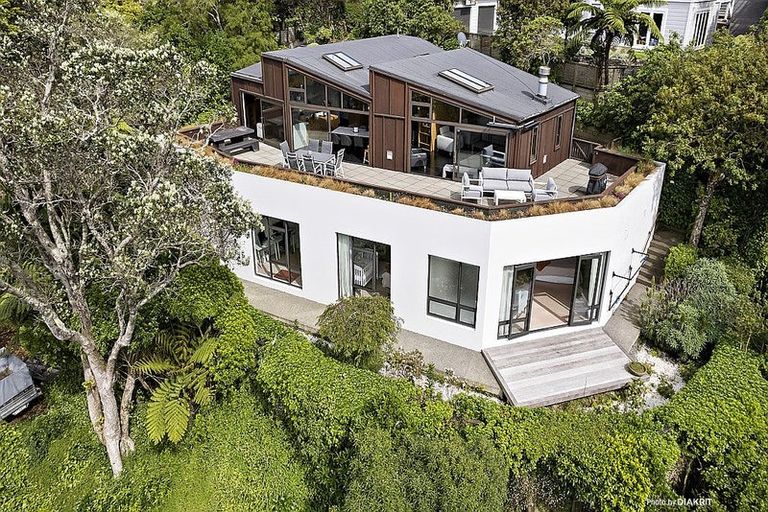 Photo of property in 51 Jubilee Road, Khandallah, Wellington, 6035