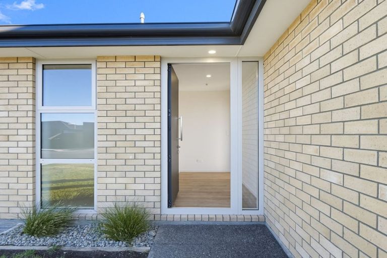 Photo of property in 39 Chambers Avenue, Woodend, 7610